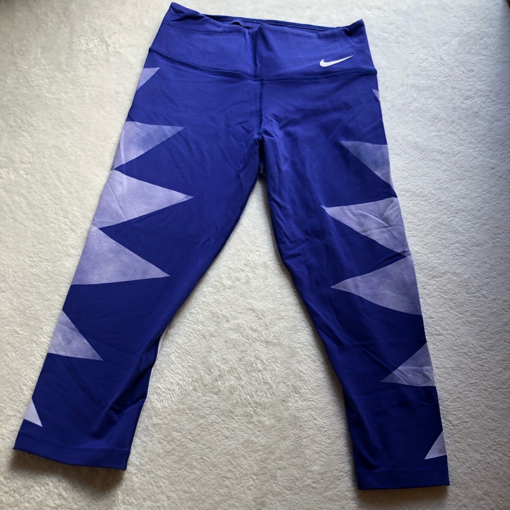 Nike 3/4 dry fit leggings